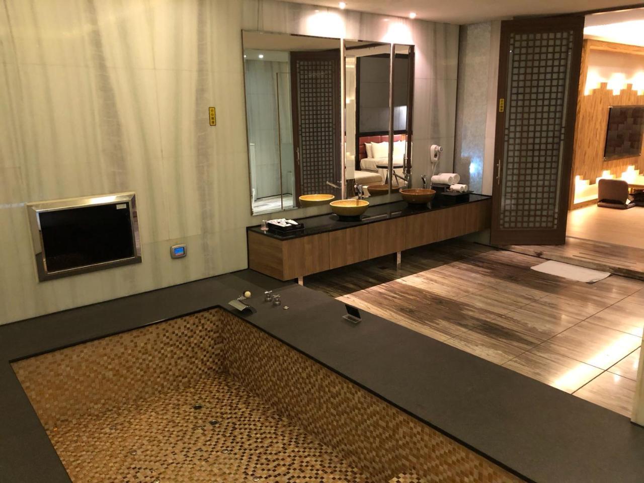 Idee Spa Motel Yangmei 외부 사진