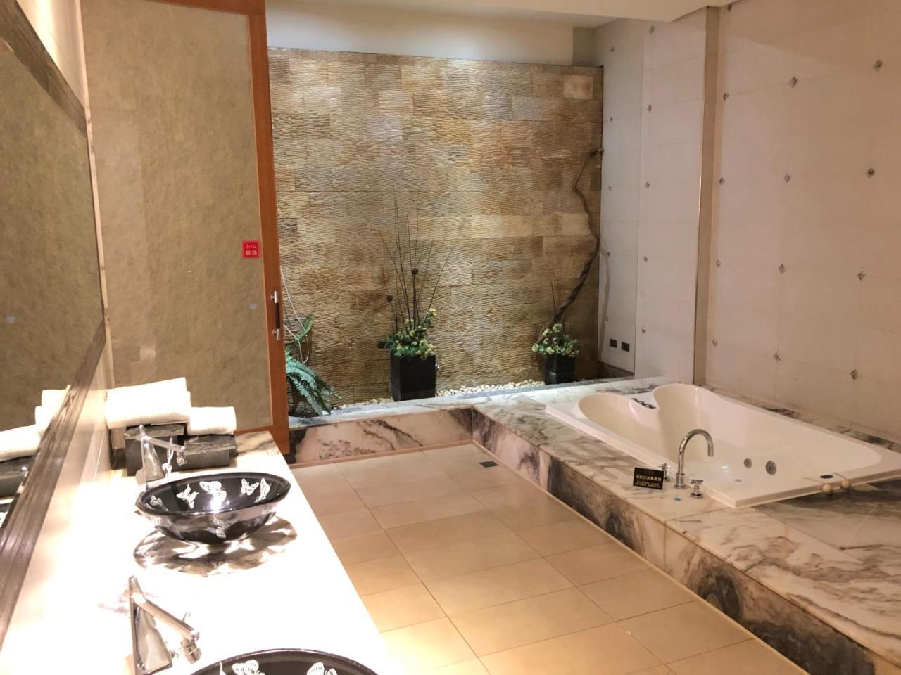 Idee Spa Motel Yangmei 외부 사진
